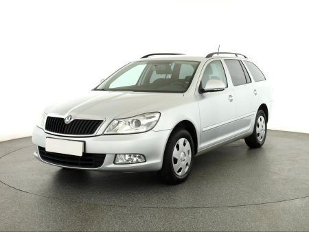 Škoda Octavia, 2012 - pohled č. 3