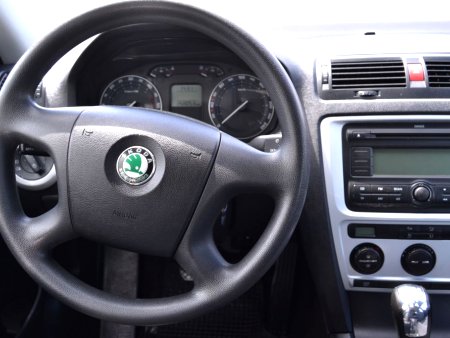Škoda Octavia, 2005 - pohled č. 10