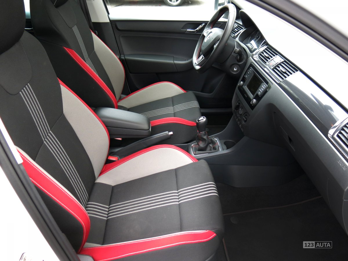 Škoda Rapid Spaceback, 2016 - pohled č. 12