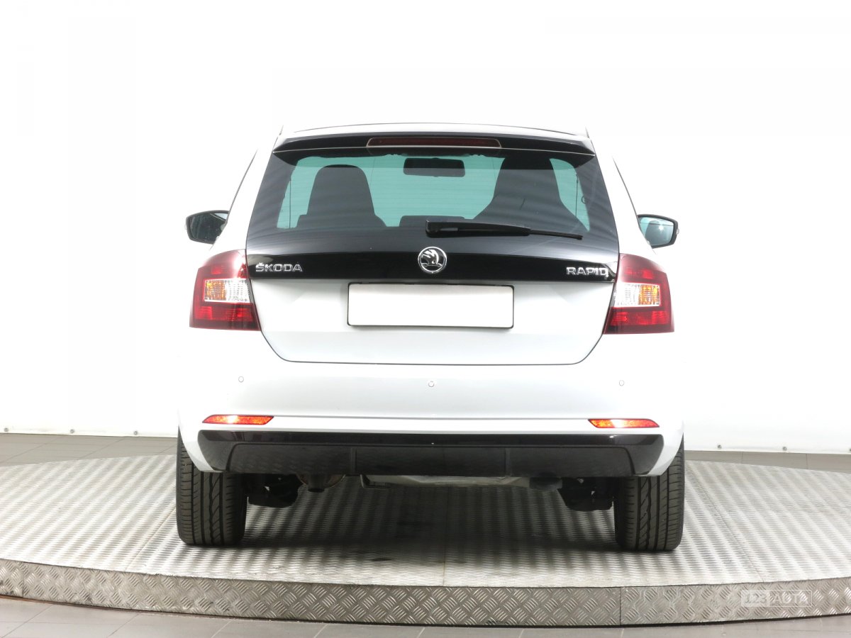 Škoda Rapid Spaceback, 2016 - pohled č. 6