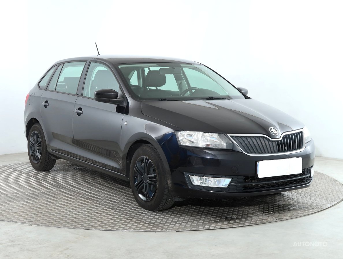 Škoda Rapid Spaceback, 2013 - celkový pohled