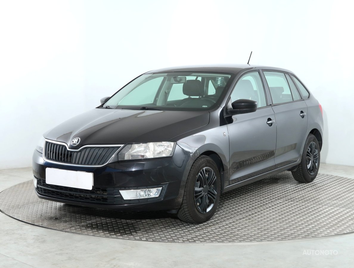 Škoda Rapid Spaceback, 2013 - pohled č. 3