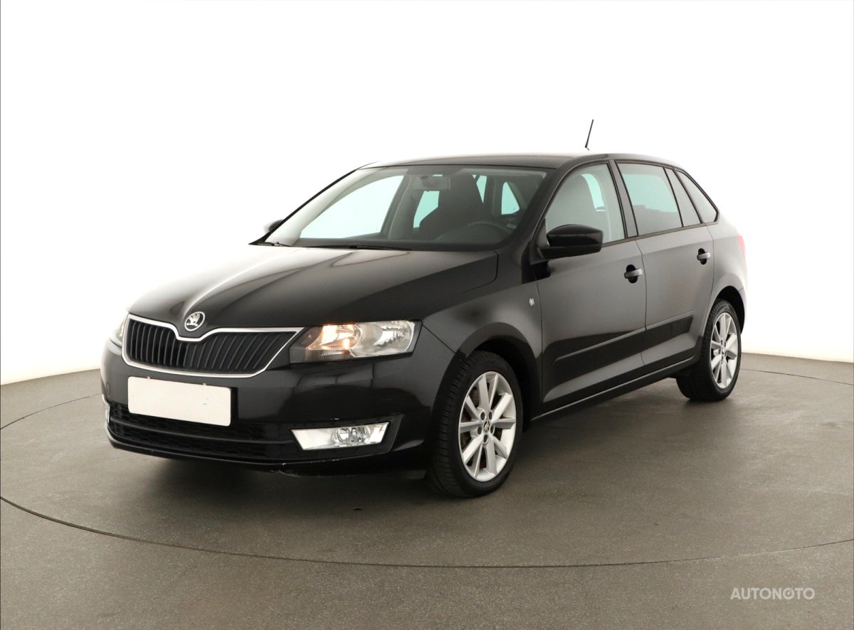 Škoda Rapid Spaceback, 2015 - pohled č. 3