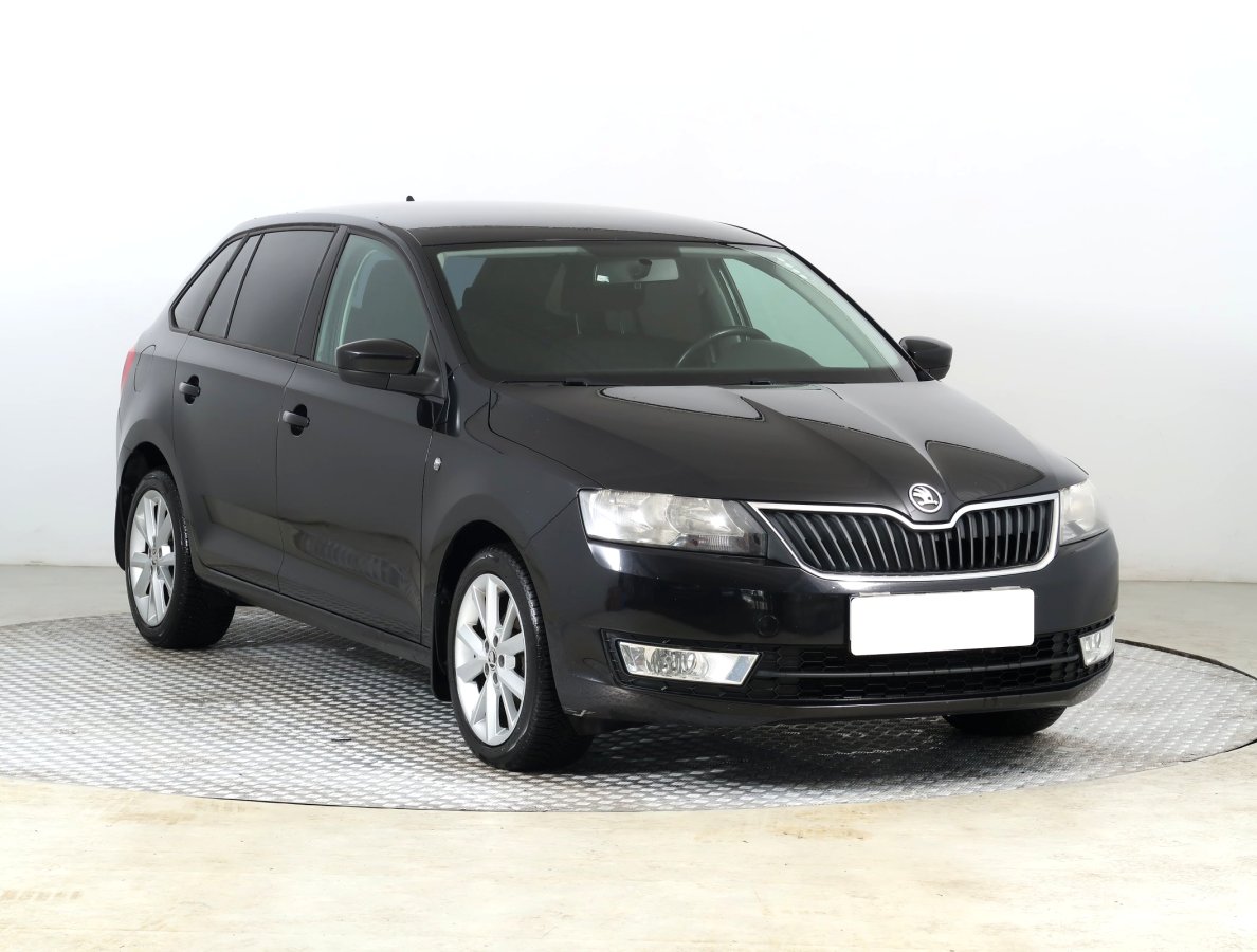 Škoda Rapid Spaceback, 2013 - celkový pohled