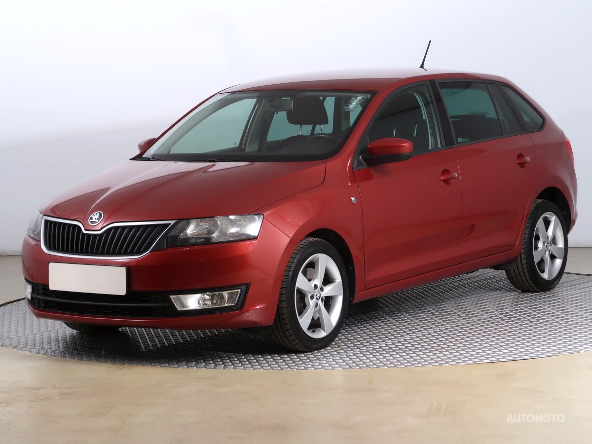 Škoda Rapid Spaceback, 2014 - pohled č. 3