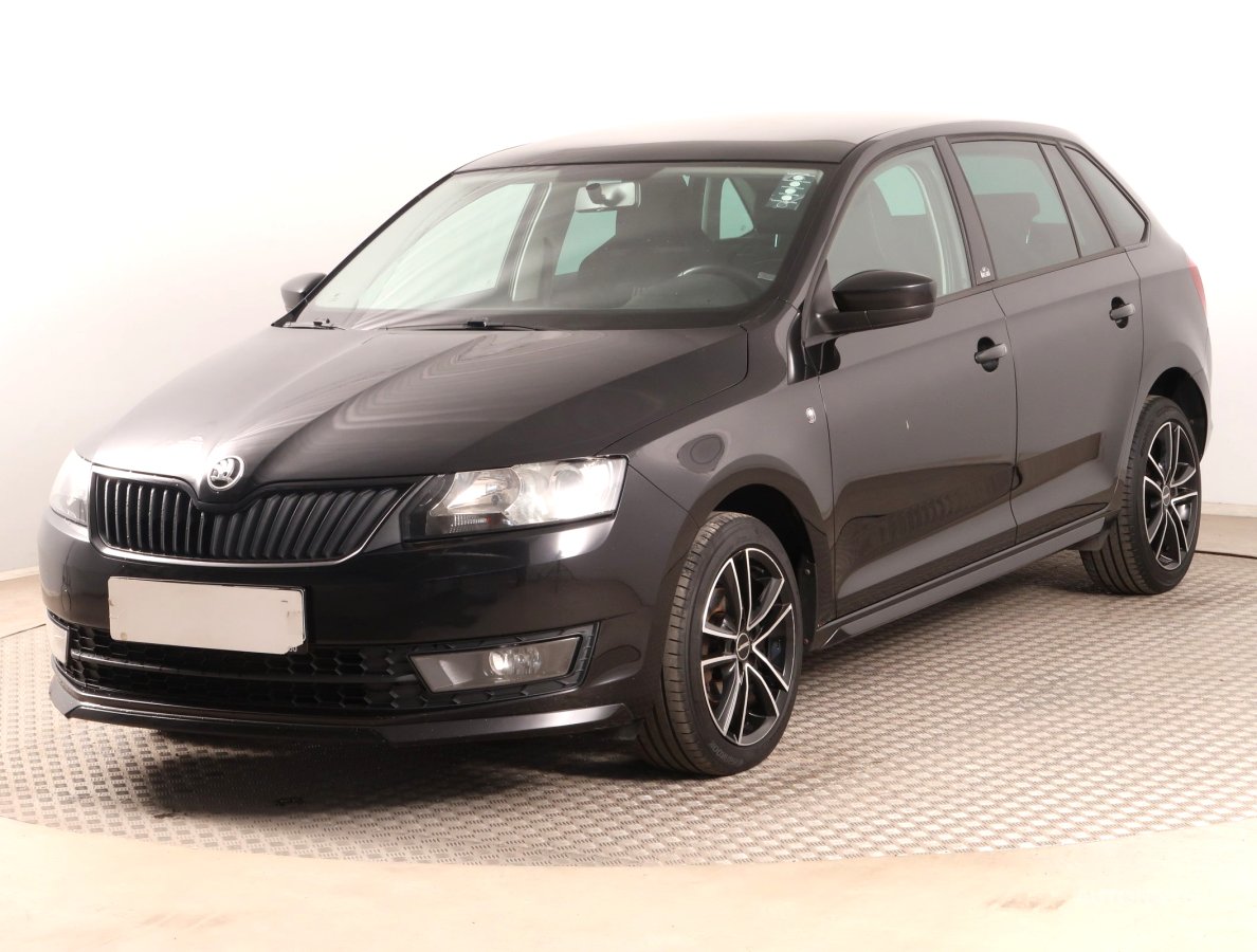 Škoda Rapid Spaceback, 2015 - pohled č. 3