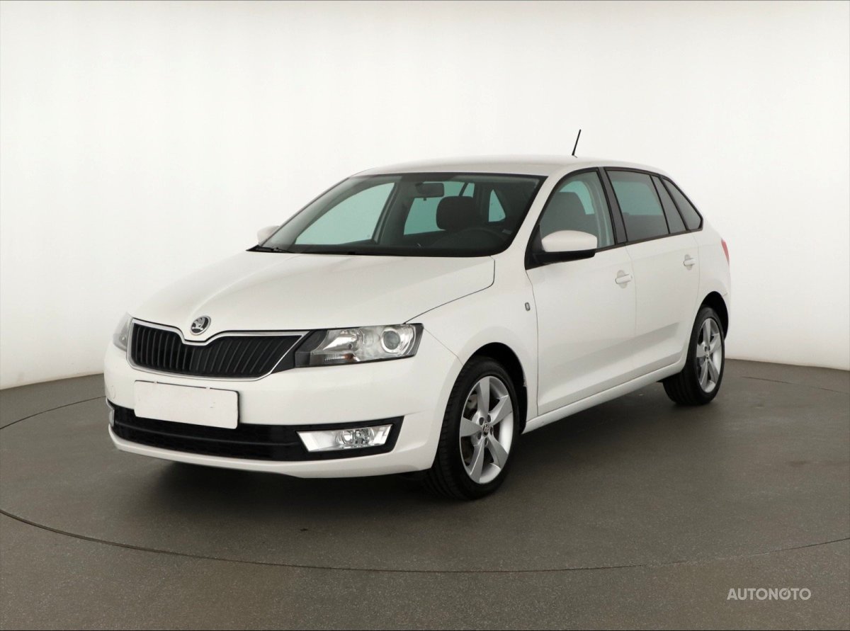 Škoda Rapid Spaceback, 2014 - pohled č. 3