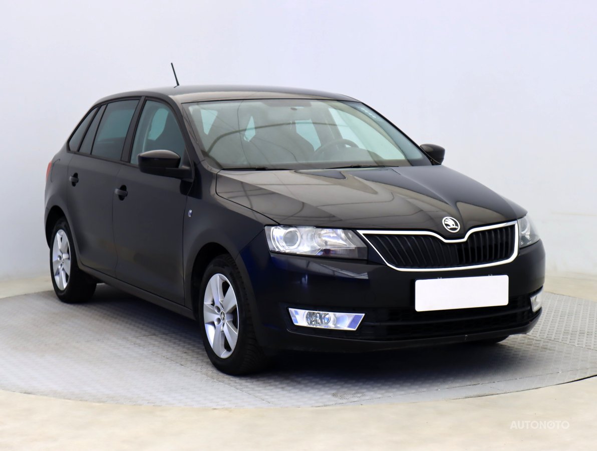 Škoda Rapid Spaceback, 2013 - celkový pohled