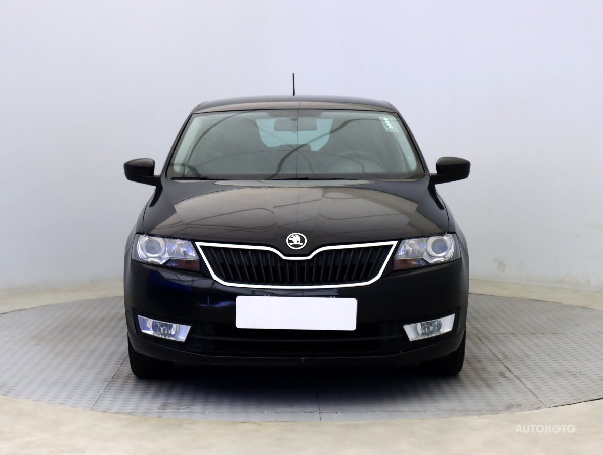 Škoda Rapid Spaceback, 2013 - pohled č. 2