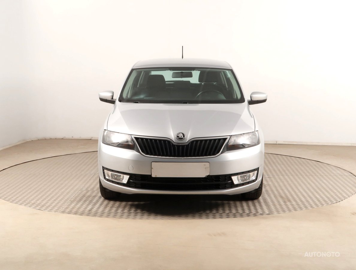 Škoda Rapid Spaceback, 2014 - pohled č. 2