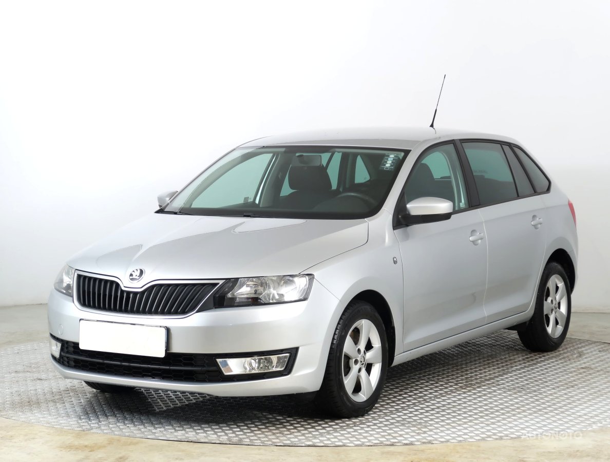 Škoda Rapid Spaceback, 2015 - pohled č. 3