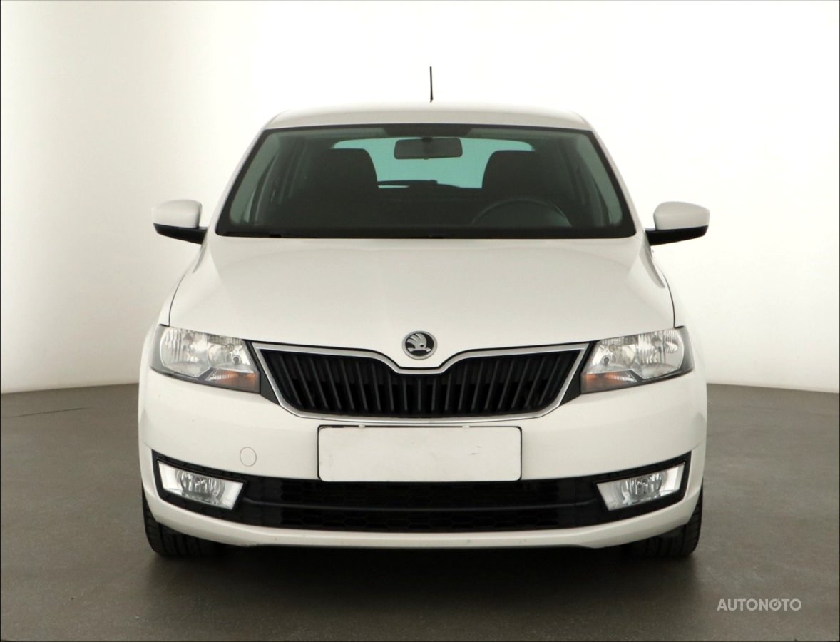 Škoda Rapid Spaceback, 2013 - pohled č. 2