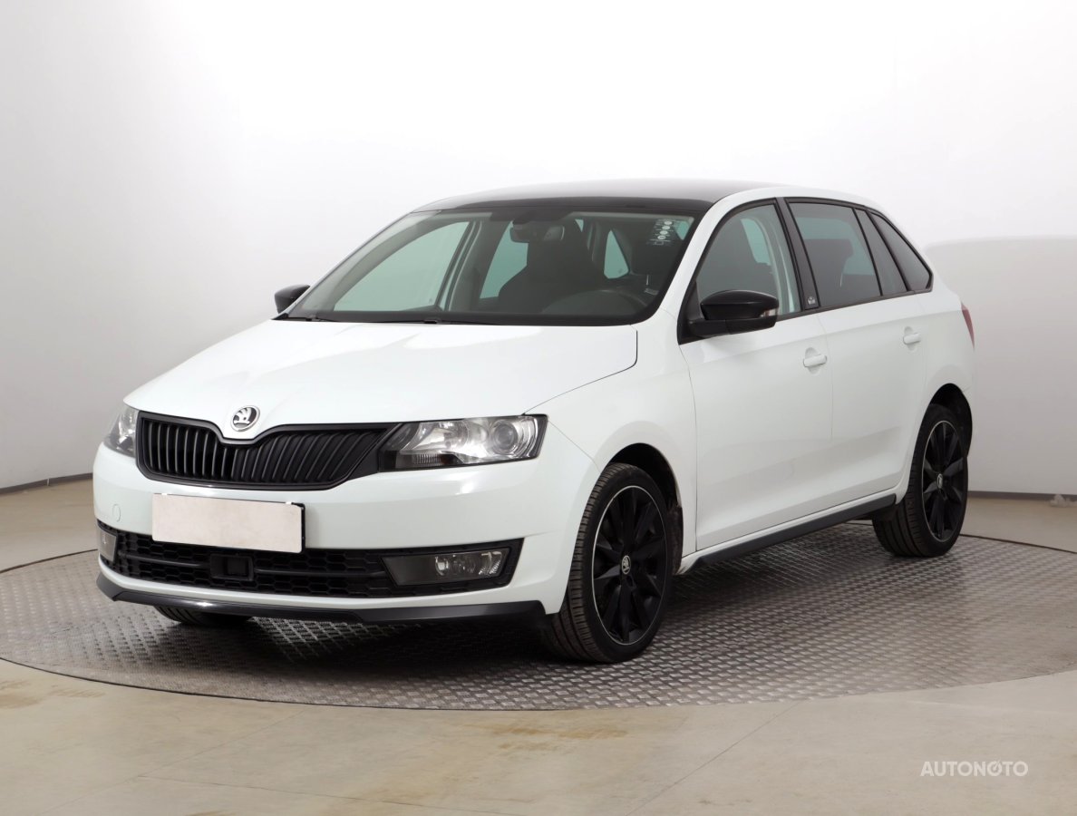 Škoda Rapid Spaceback, 2015 - pohled č. 3