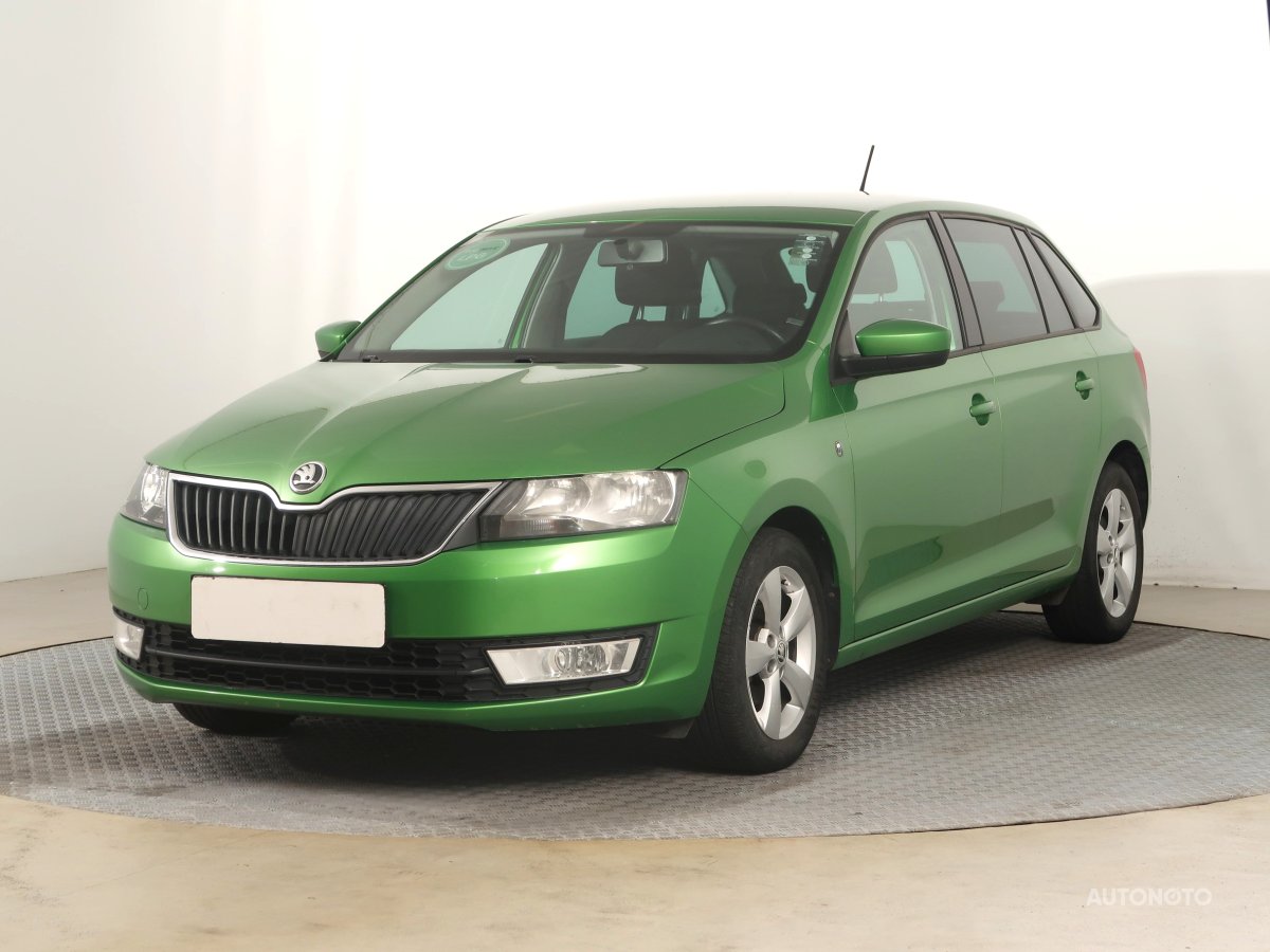 Škoda Rapid Spaceback, 2014 - pohled č. 3