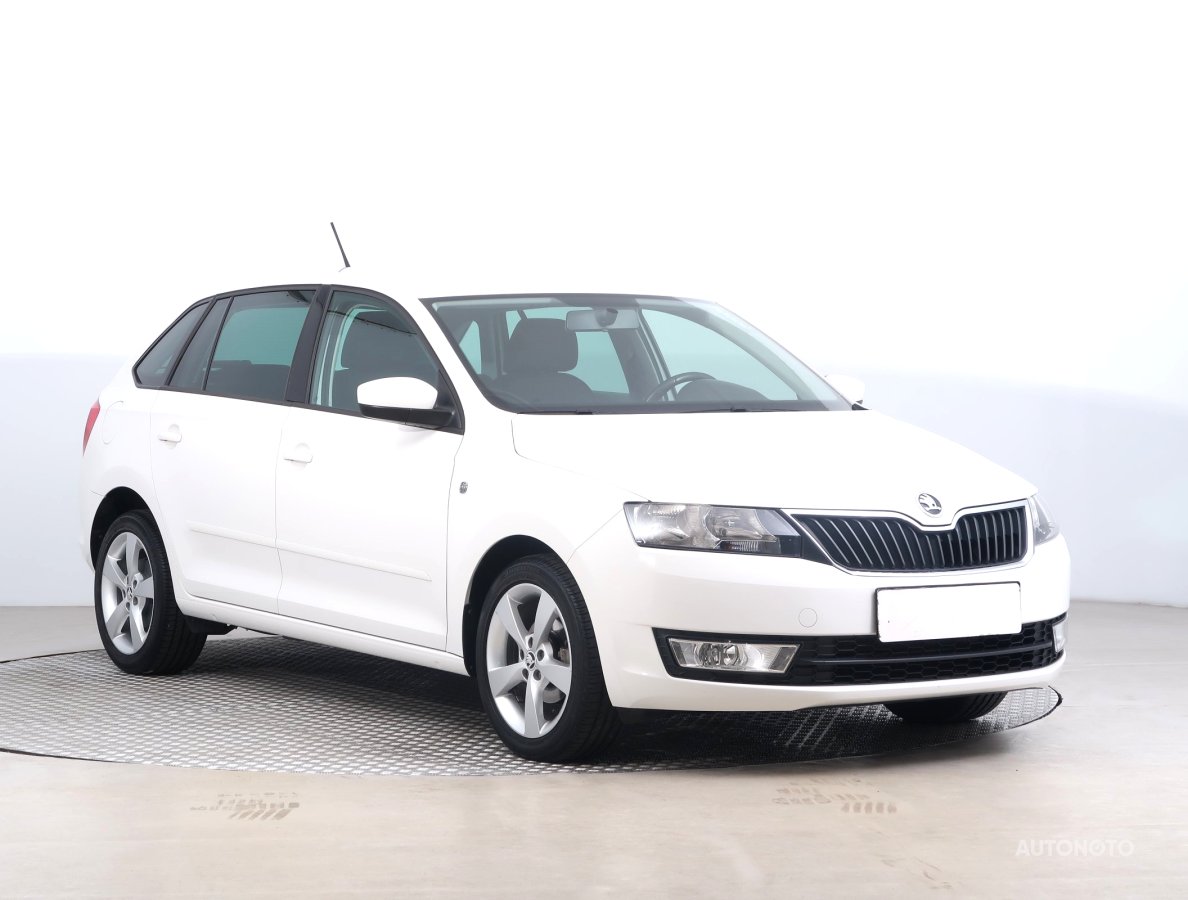 Škoda Rapid Spaceback, 2015 - celkový pohled