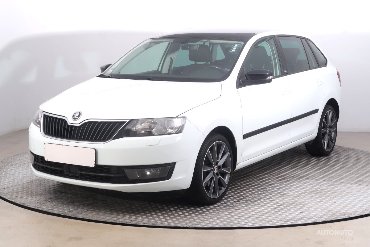 Škoda Rapid Spaceback, 2015 - pohled č. 3
