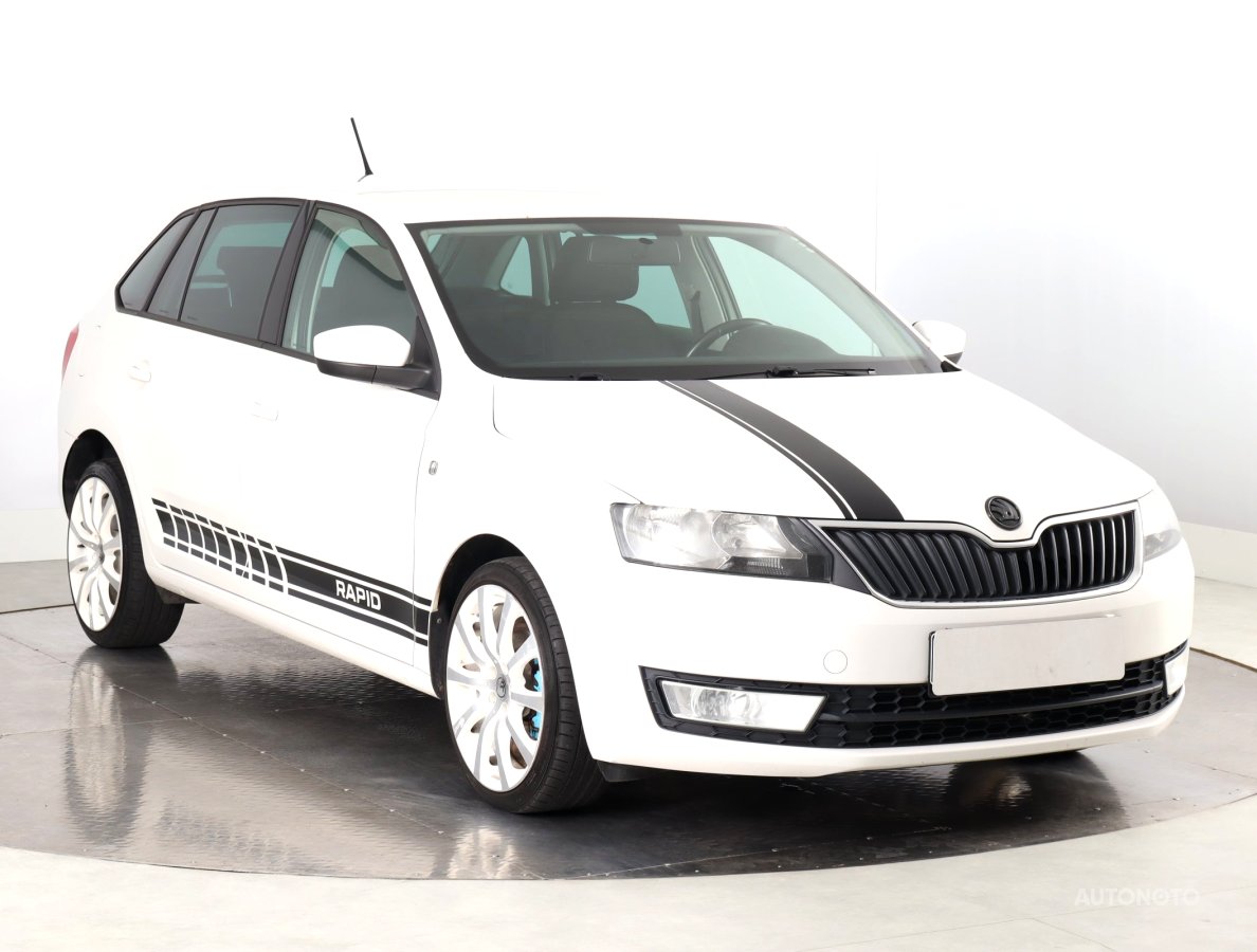 Škoda Rapid Spaceback, 2014 - celkový pohled