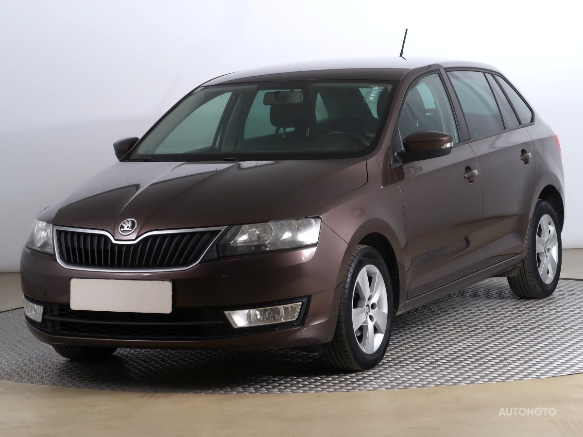 Škoda Rapid Spaceback, 2015 - pohled č. 3