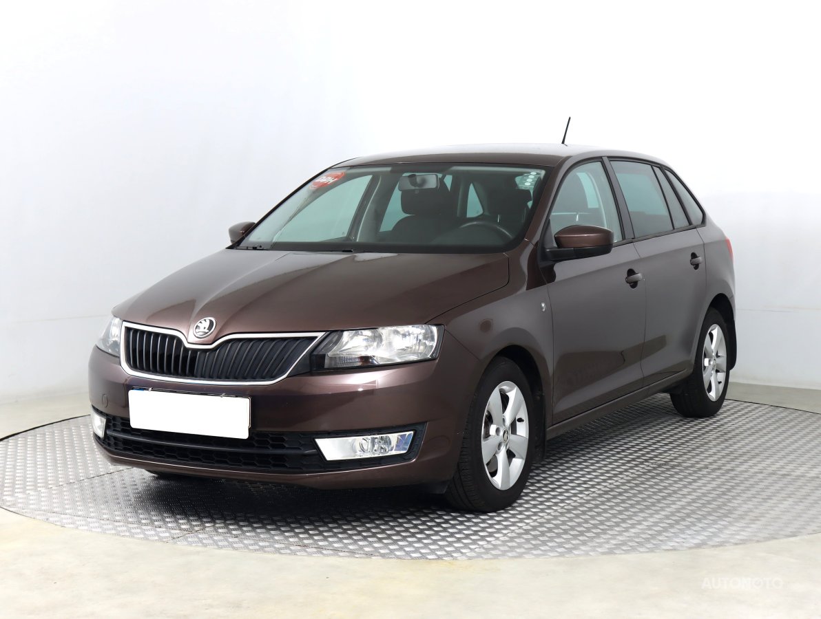 Škoda Rapid Spaceback, 2015 - pohled č. 3