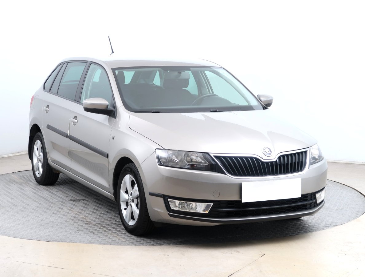 Škoda Rapid Spaceback, 2015 - celkový pohled