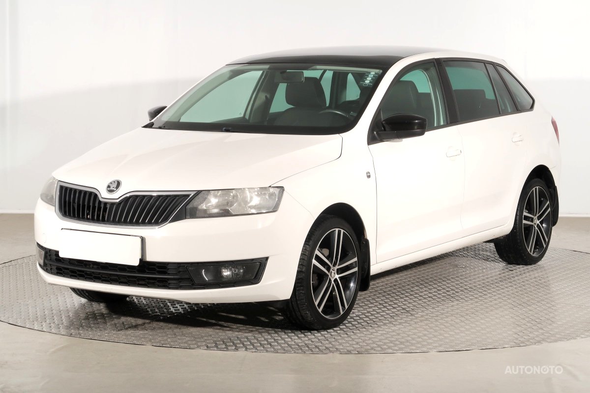 Škoda Rapid Spaceback, 2014 - pohled č. 3