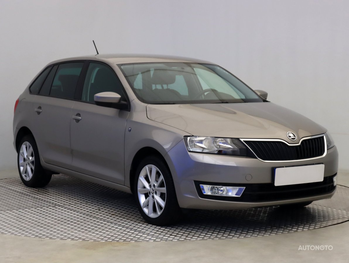 Škoda Rapid Spaceback, 2014 - celkový pohled