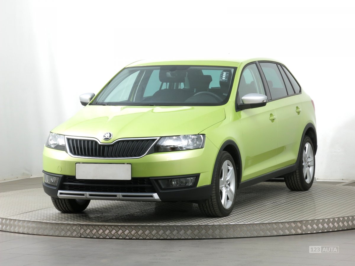 Škoda Rapid Spaceback, 2016 - pohled č. 3