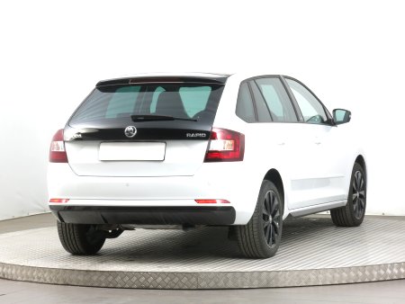 Škoda Rapid Spaceback, 2016 - pohled č. 7