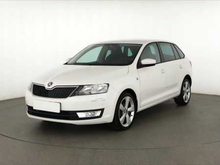Škoda Rapid Spaceback, 2014 - pohled č. 3