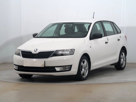 Škoda Rapid Spaceback, 2015 - pohled č. 3