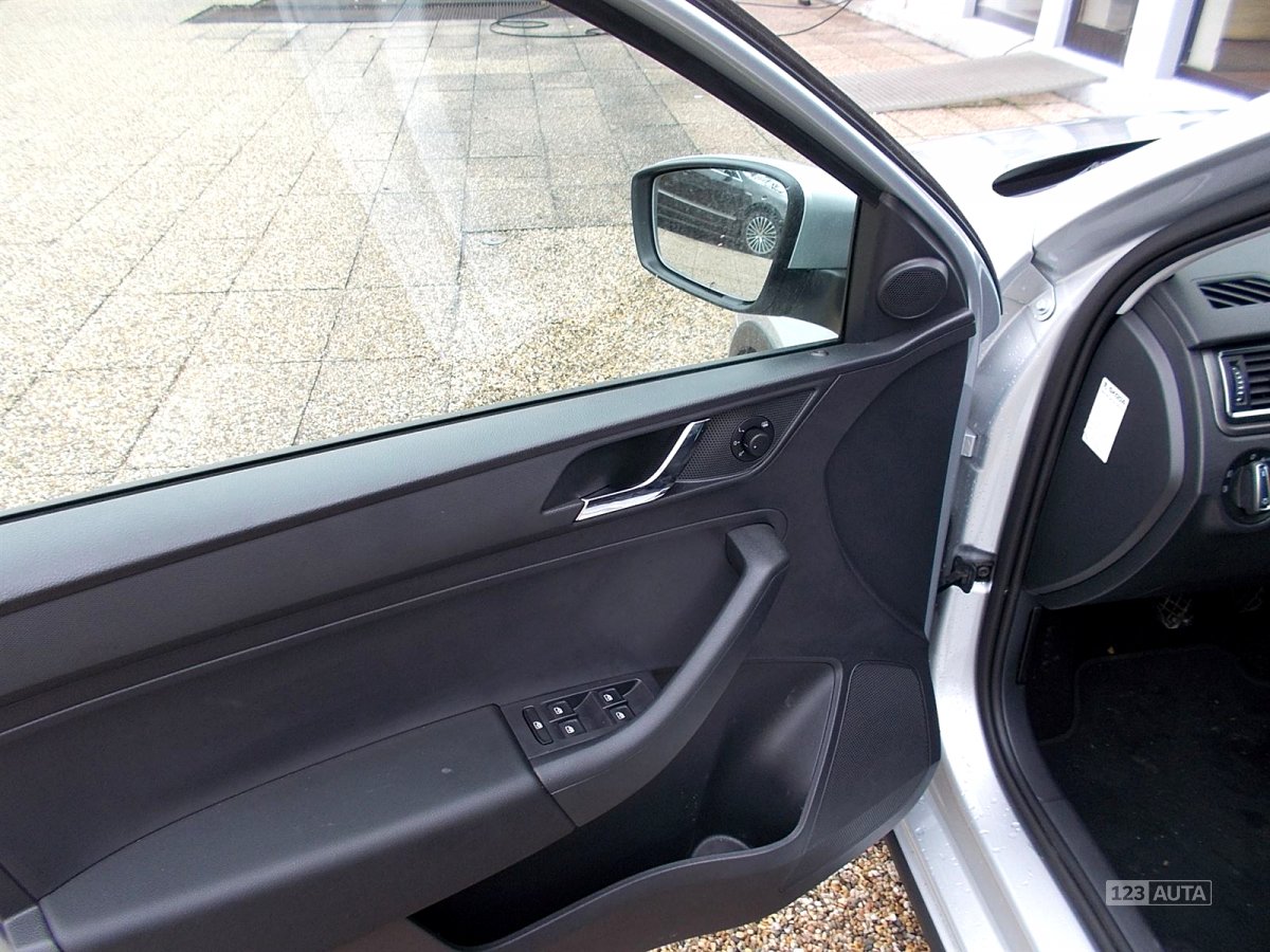 Škoda Rapid, 2016 - pohled č. 12