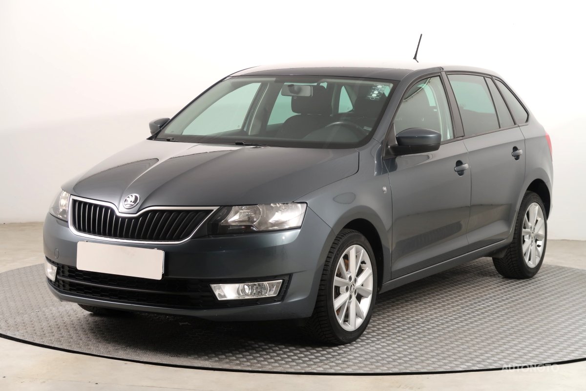 Škoda Rapid Spaceback, 2014 - pohled č. 3