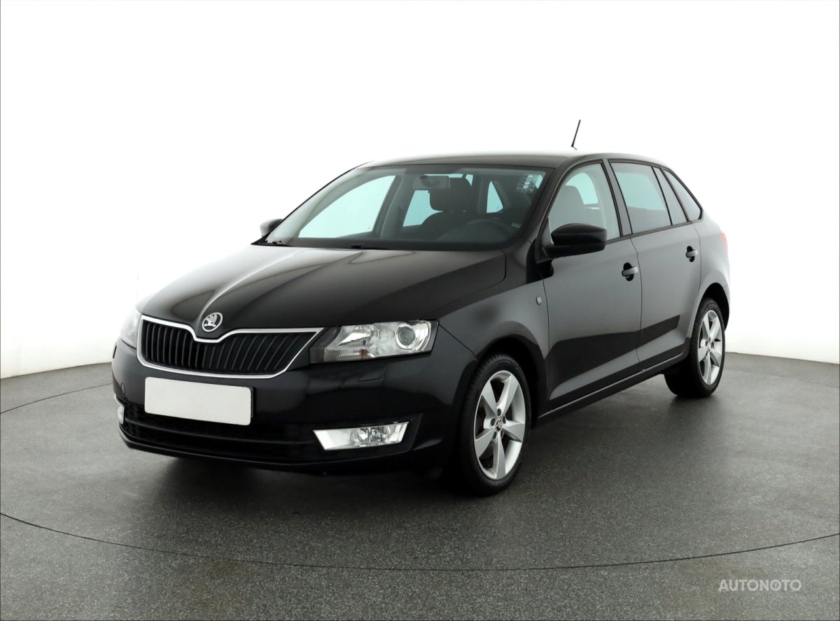 Škoda Rapid Spaceback, 2013 - pohled č. 3