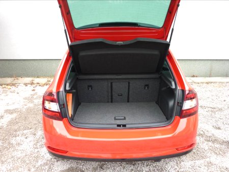 Škoda Rapid, 2015 - pohled č. 8