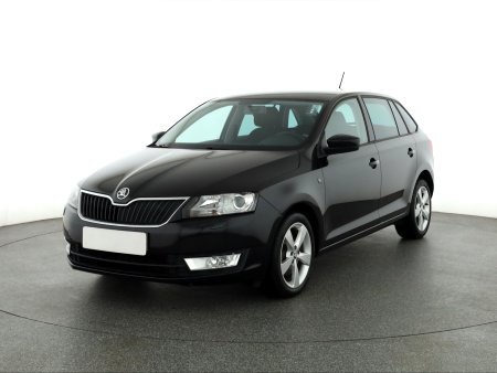 Škoda Rapid Spaceback, 2013 - pohled č. 3