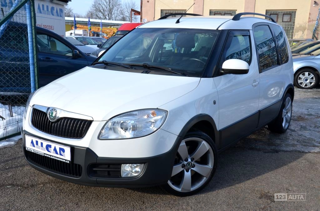 Škoda Roomster Scout, 2008 - pohled č. 2