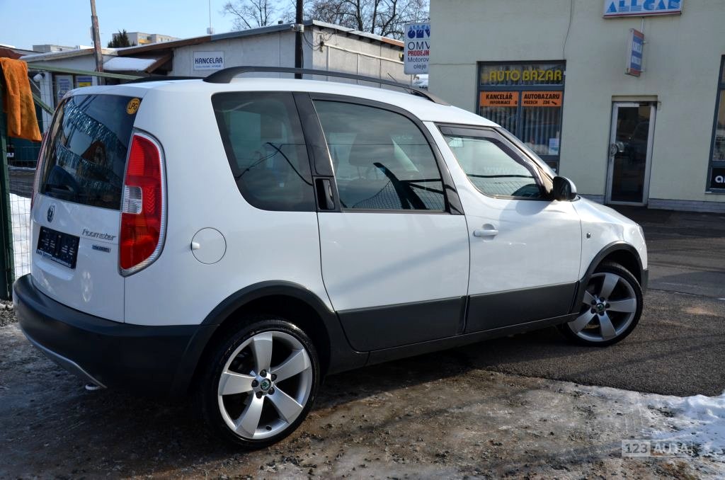 Škoda Roomster Scout, 2008 - pohled č. 6