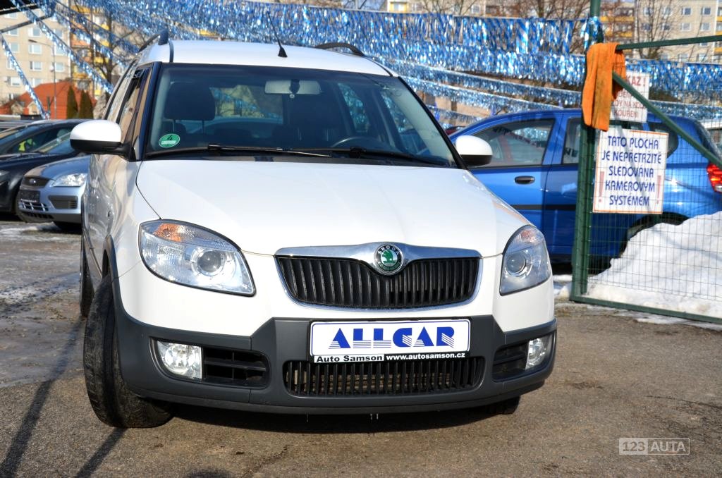 Škoda Roomster Scout, 2008 - pohled č. 7