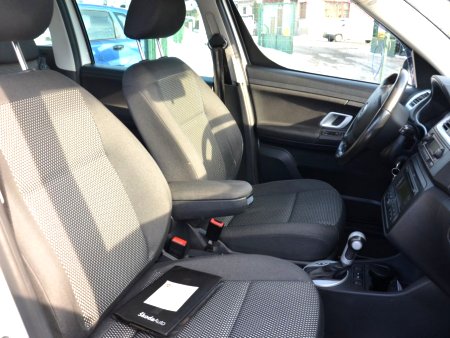 Škoda Roomster Scout, 2008 - pohled č. 10