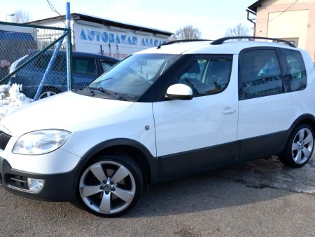 Škoda Roomster Scout, 2008 - pohled č. 3