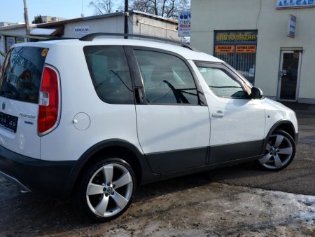 Škoda Roomster Scout, 2008 - pohled č. 6