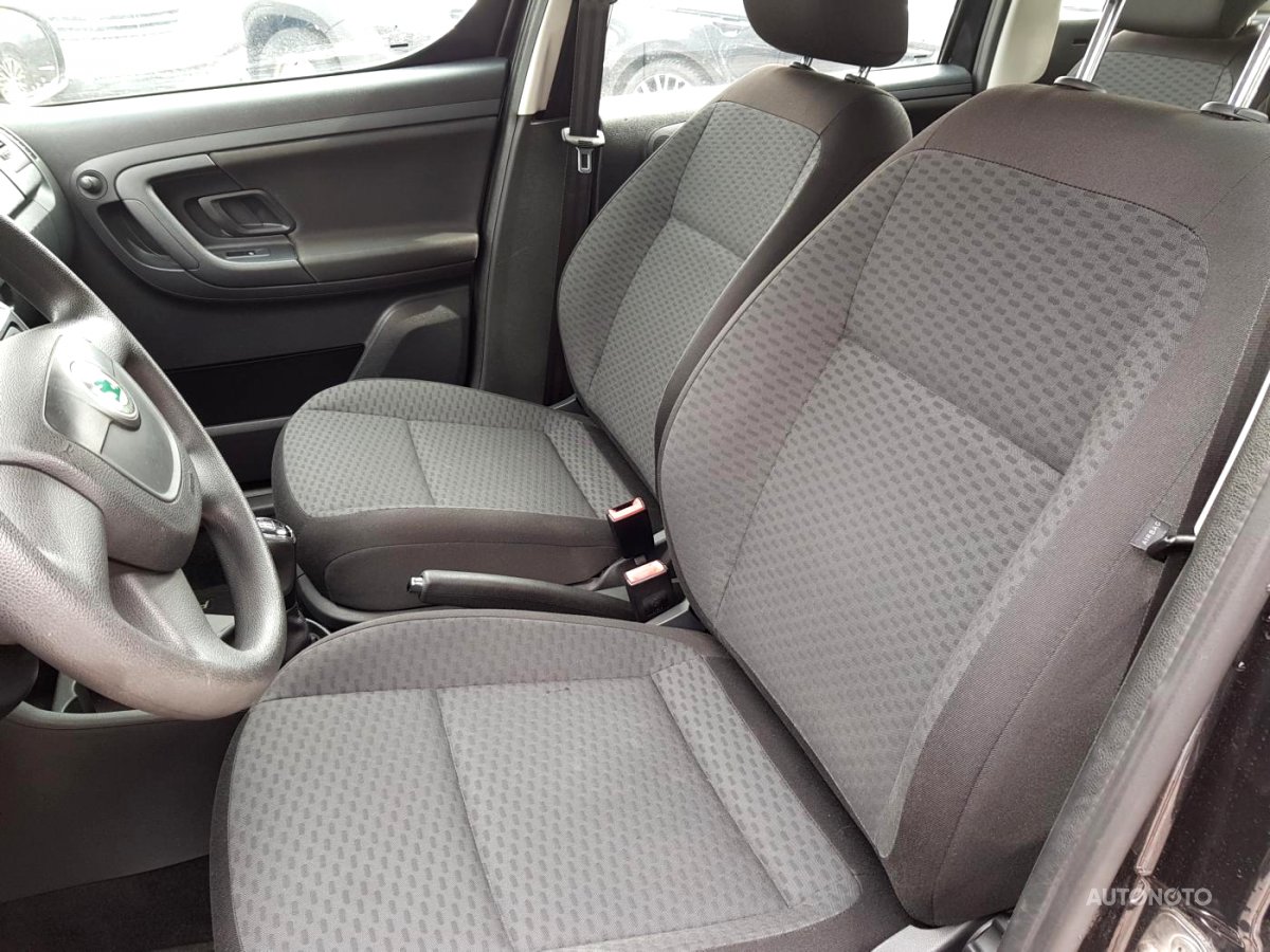 Škoda Roomster, 2011 - pohled č. 9