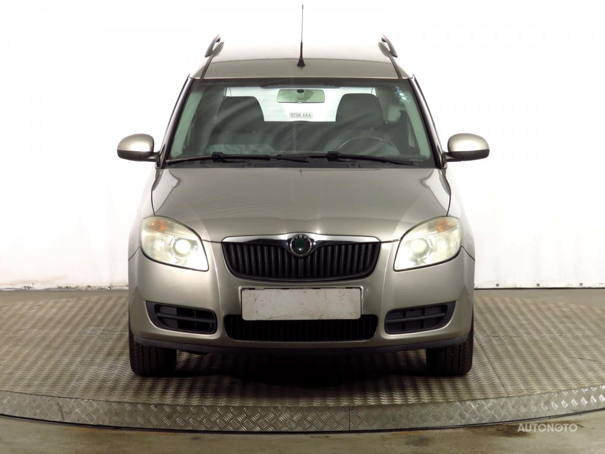 Škoda Roomster, 2006 - pohled č. 2