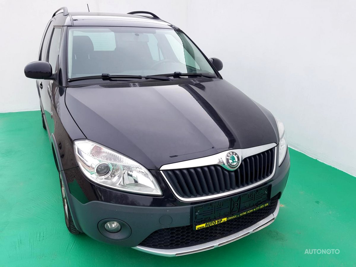 Škoda Roomster, 2011 - pohled č. 2