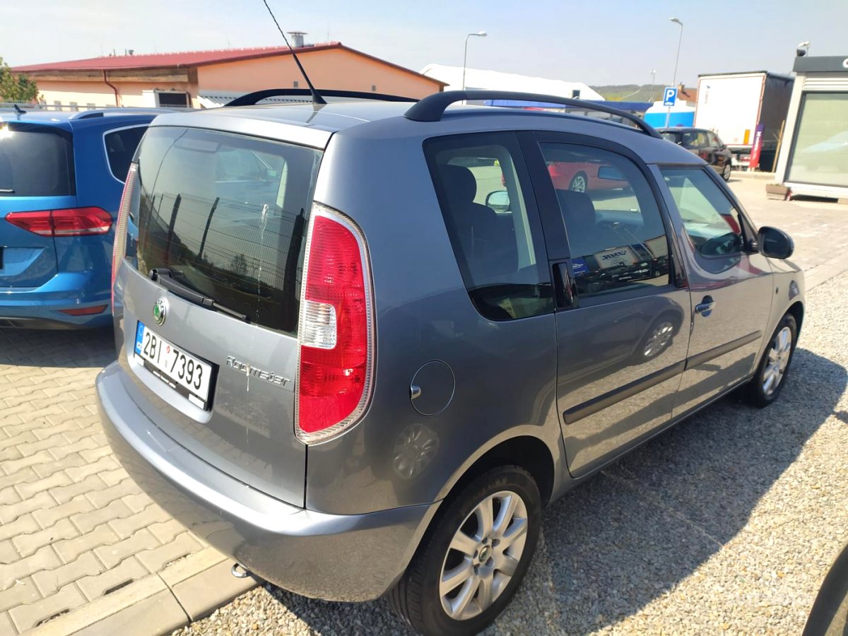 Škoda Roomster, 2011 - pohled č. 3