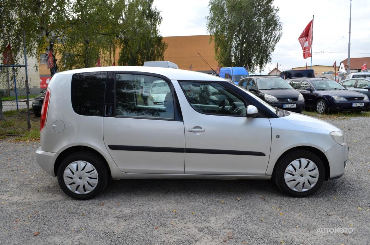 Škoda Roomster, 2006 - pohled č. 2