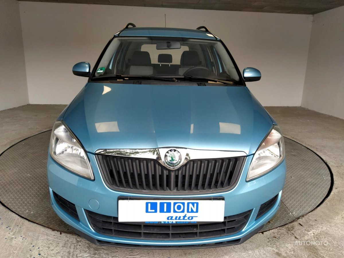 Škoda Roomster, 2011 - pohled č. 2