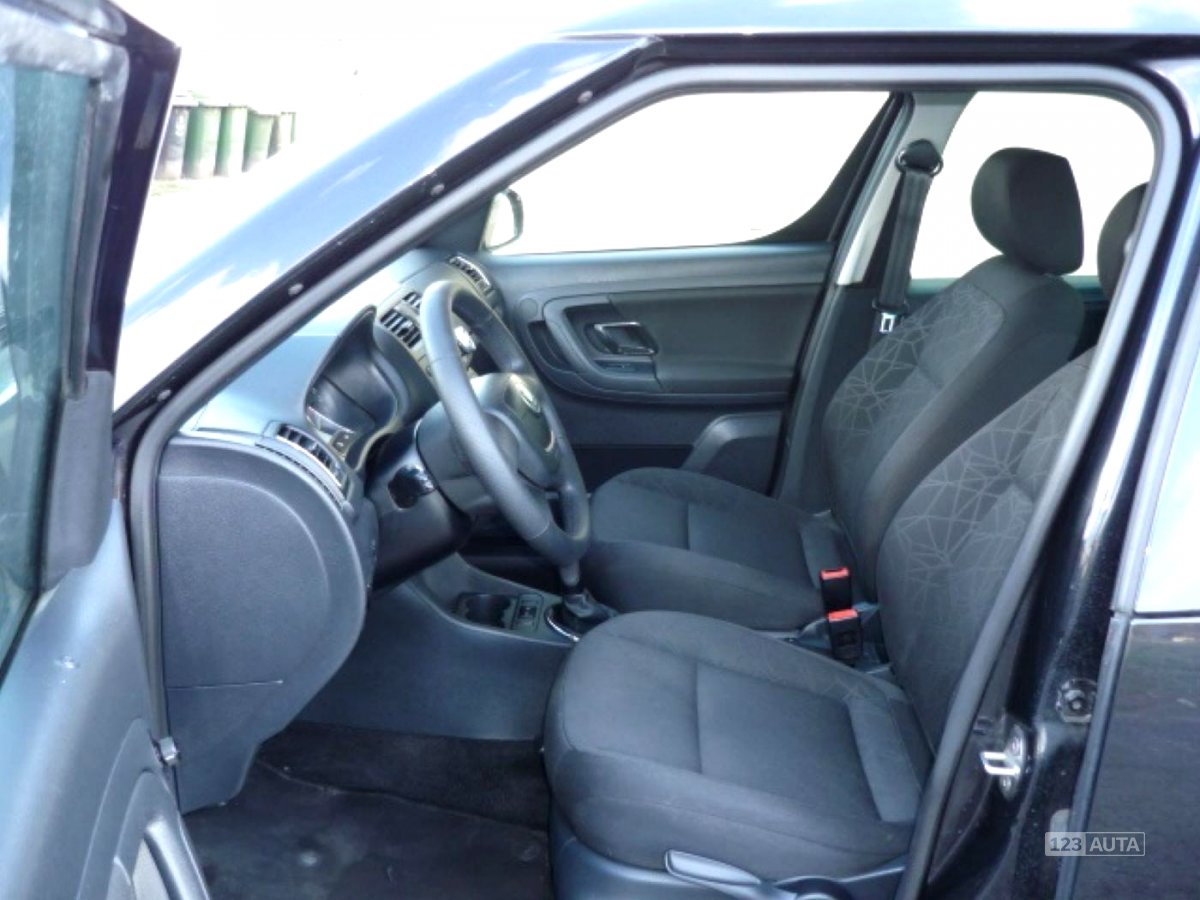 Škoda Roomster, 2011 - pohled č. 12