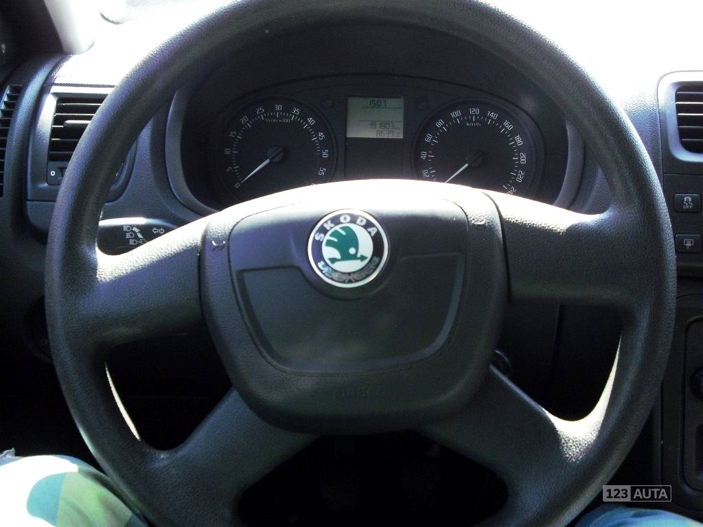 Škoda Roomster, 2010 - pohled č. 14