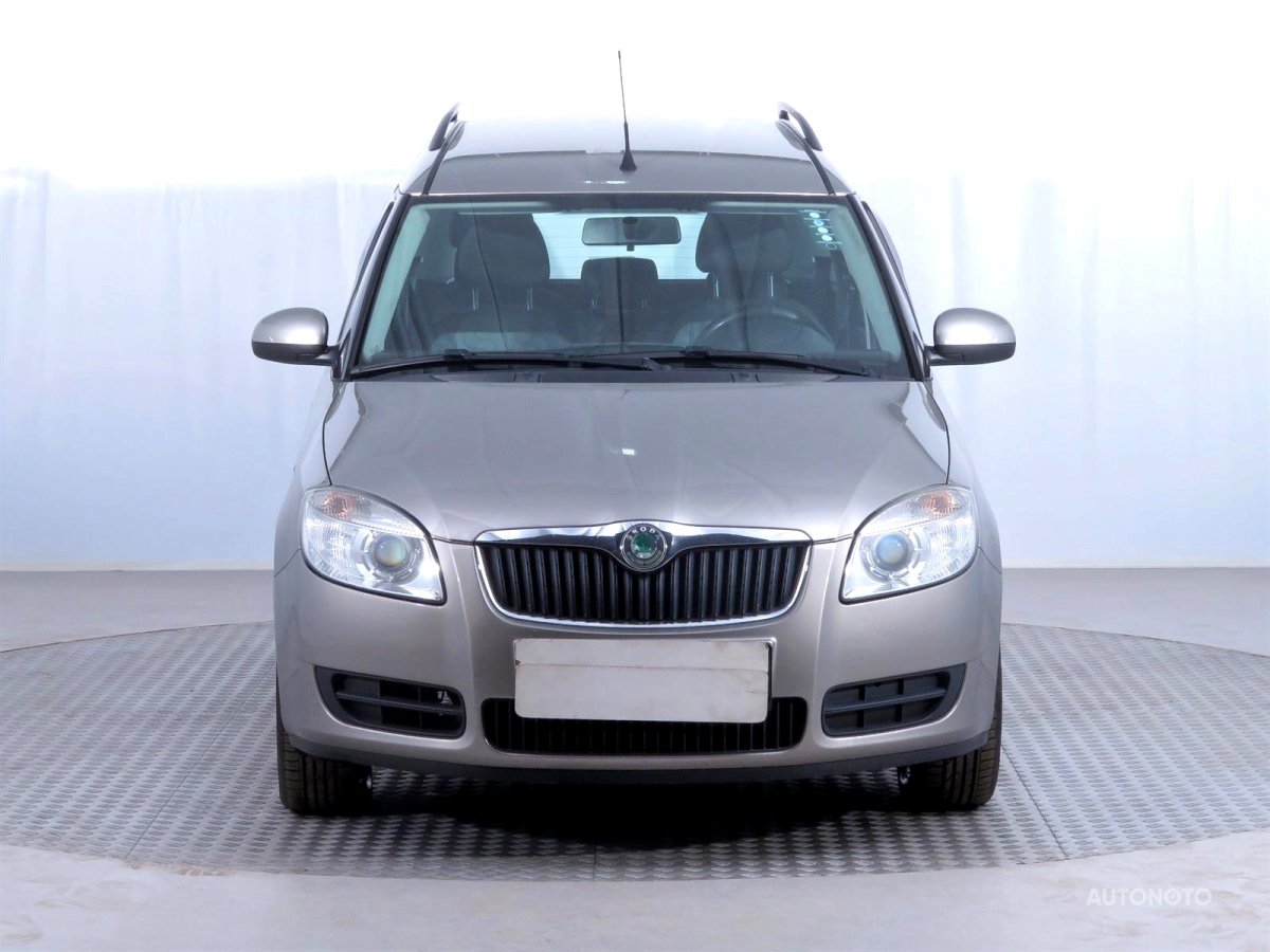 Škoda Roomster, 2008 - pohled č. 2